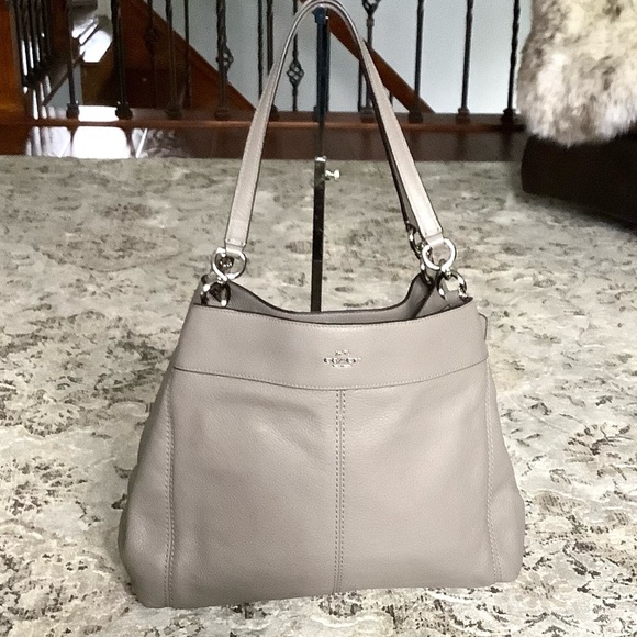 Brand NEW authentic COACH PURSE 🔥